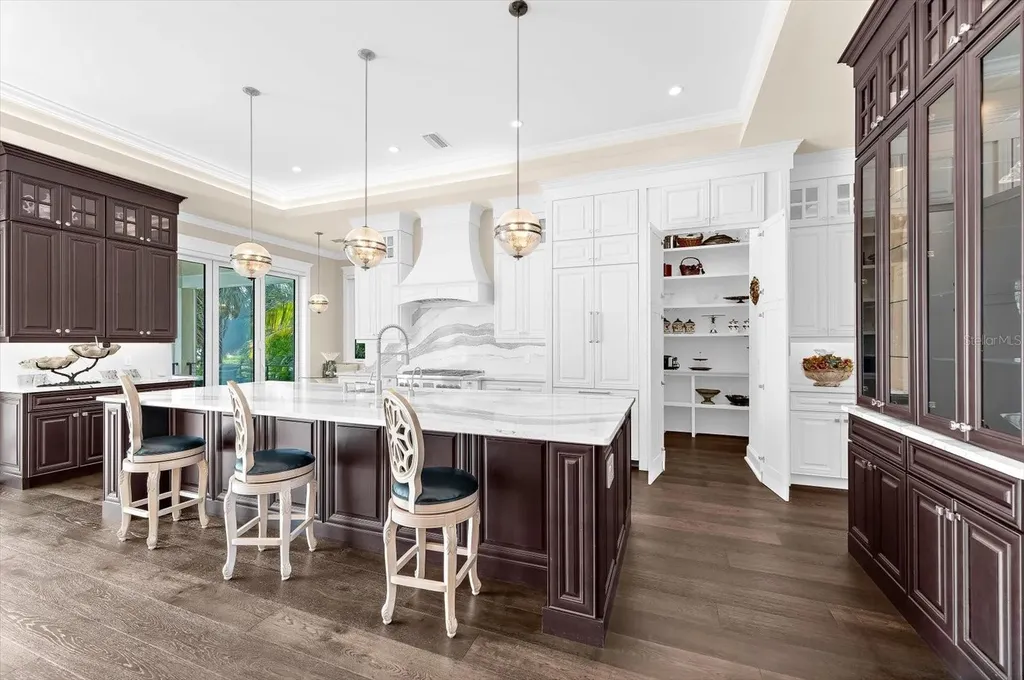 511 Bayview Drive Holmes Beach FL 34217