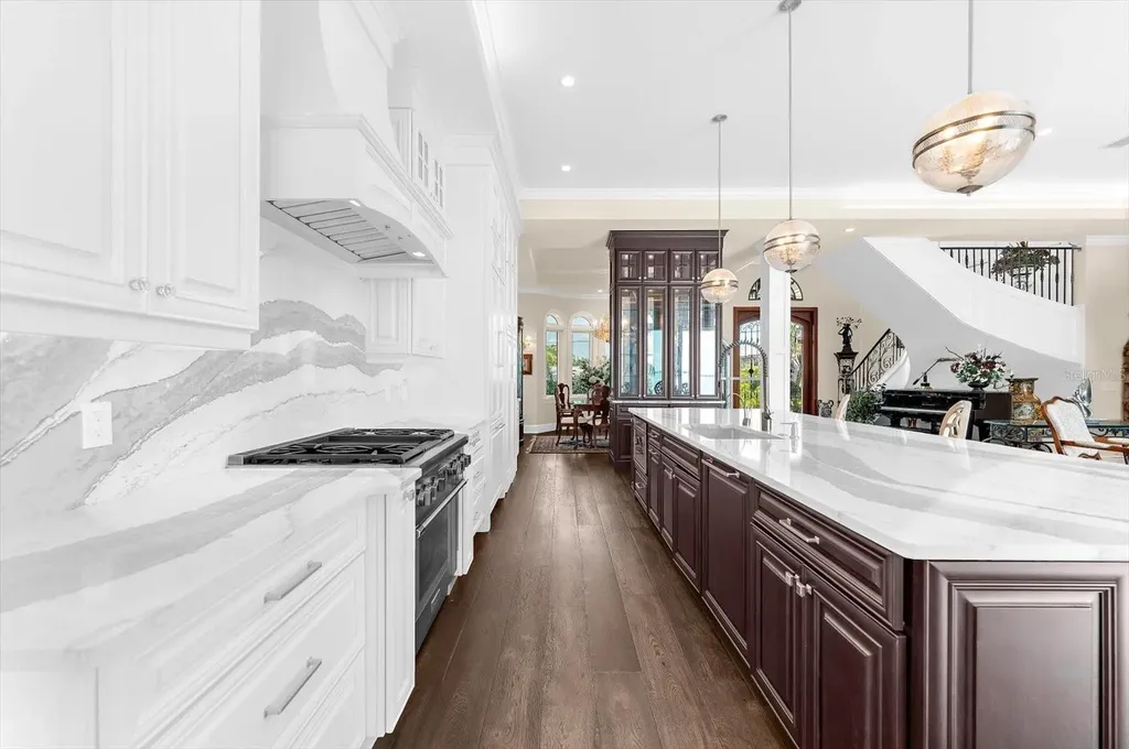 511 Bayview Drive Holmes Beach FL 34217