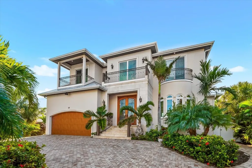 511 Bayview Drive Holmes Beach FL 34217