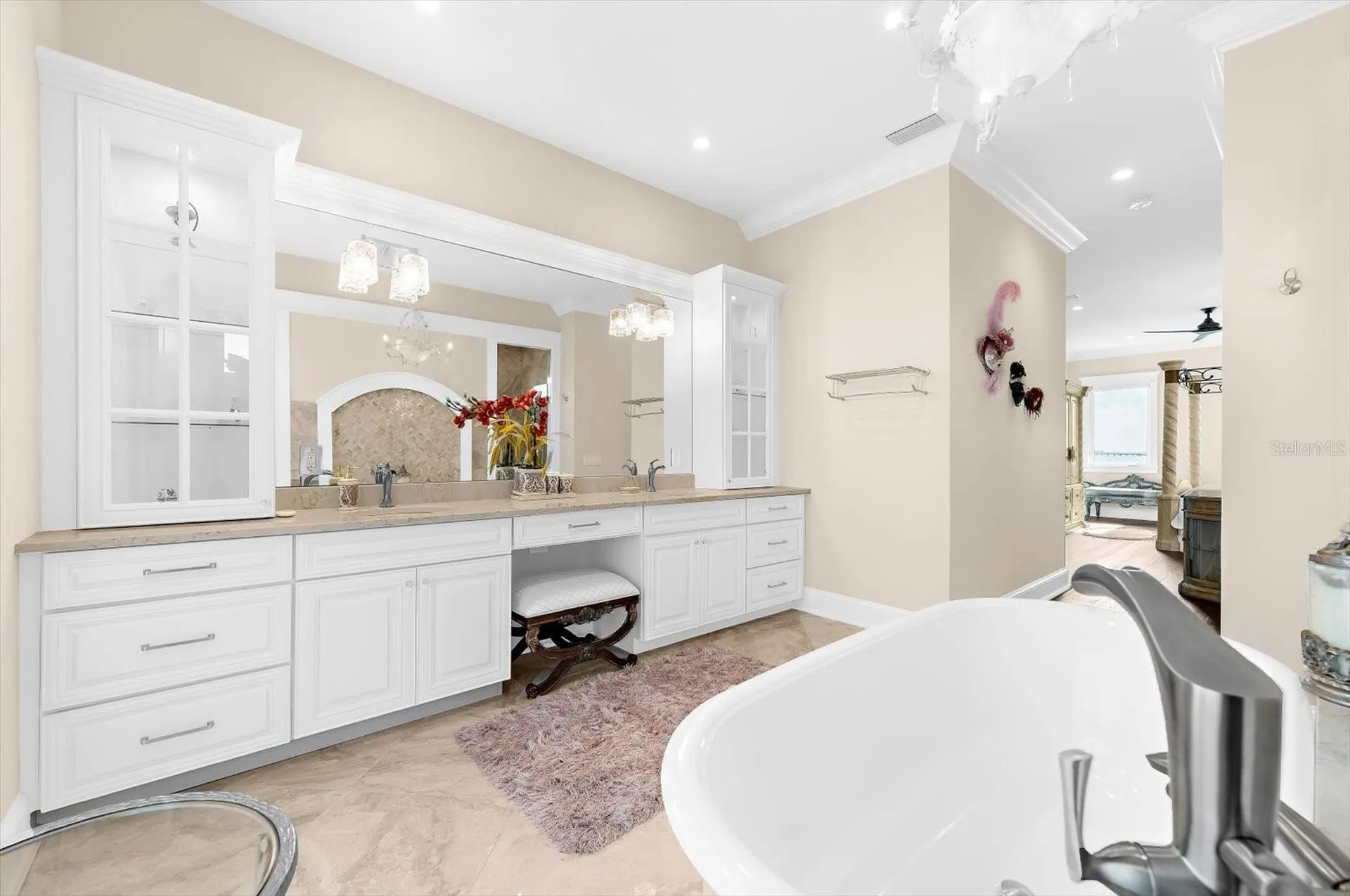 511 Bayview Drive Holmes Beach FL 34217