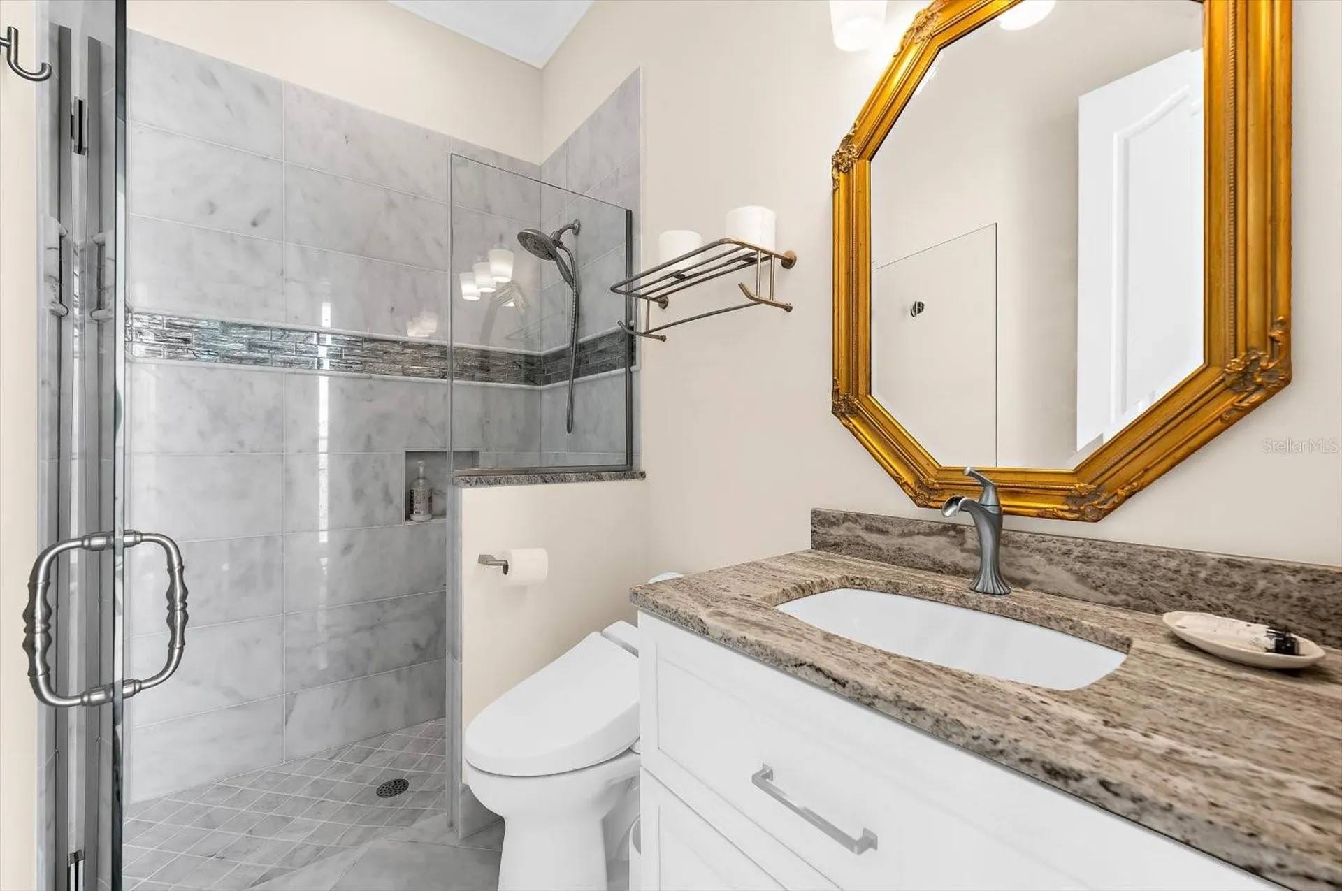 511 Bayview Drive Holmes Beach FL 34217