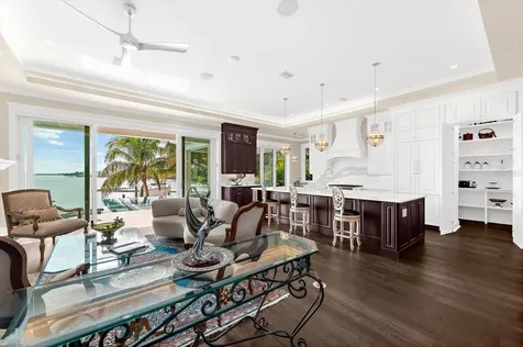511 Bayview Drive Holmes Beach FL 34217