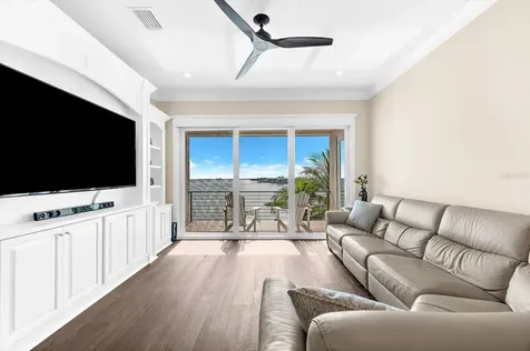 511 Bayview Drive Holmes Beach FL 34217