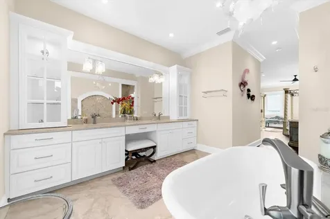 511 Bayview Drive Holmes Beach FL 34217
