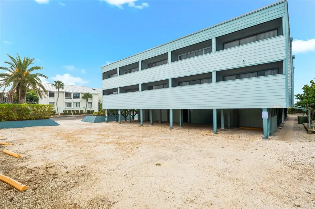 102 68th Street Holmes Beach FL 34217