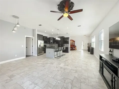 810 Lakeworth Circle Lake Mary FL 32746