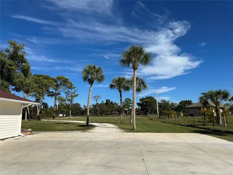 1181 Larchmont Drive Englewood FL 34223