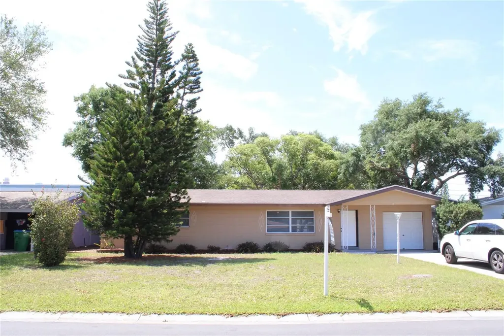 11364 79th Avenue Seminole FL 33772