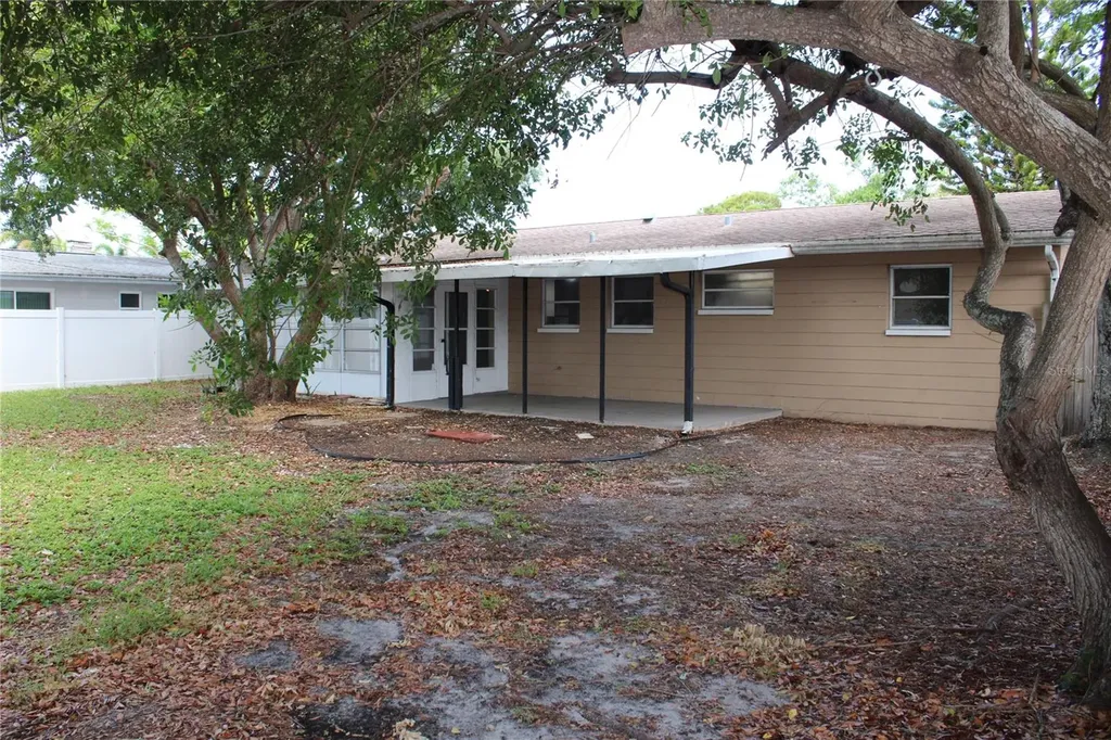 11364 79th Avenue Seminole FL 33772
