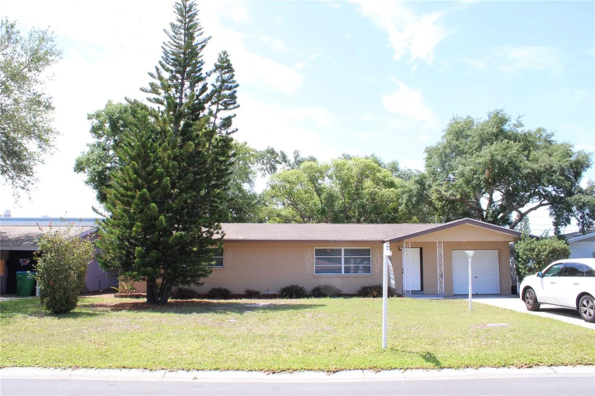 11364 79th Avenue Seminole FL 33772