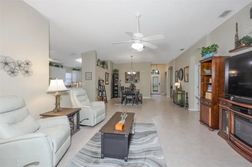 930 Villeroy Greens Drive Sun City Center FL 33573