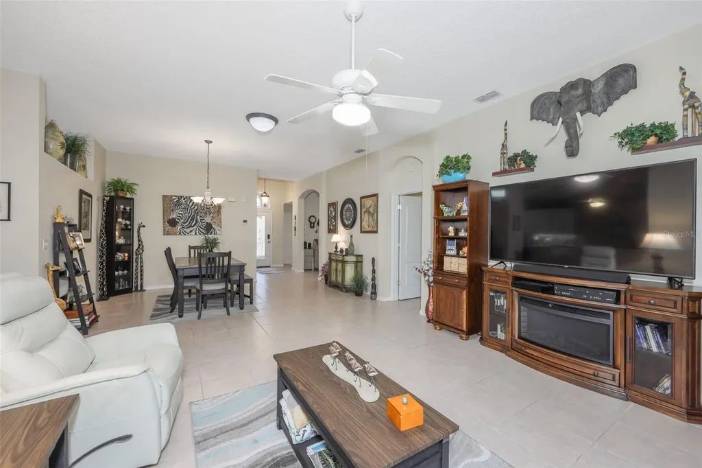 930 Villeroy Greens Drive Sun City Center FL 33573