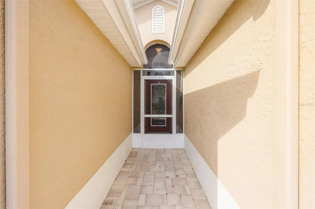930 Villeroy Greens Drive Sun City Center FL 33573