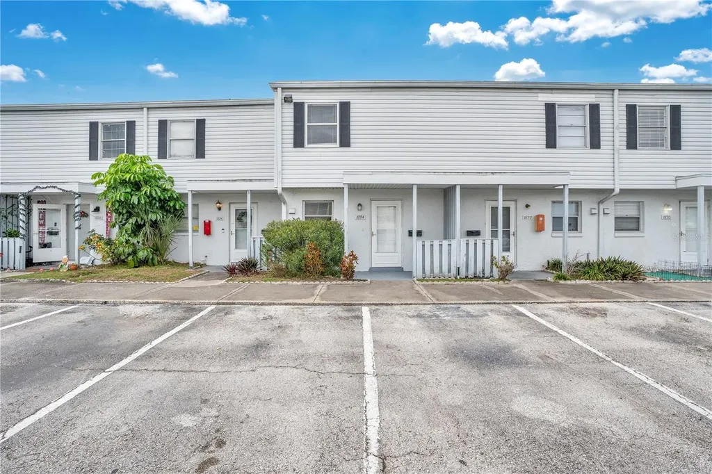 1824 Amberly Avenue Orlando FL 32822