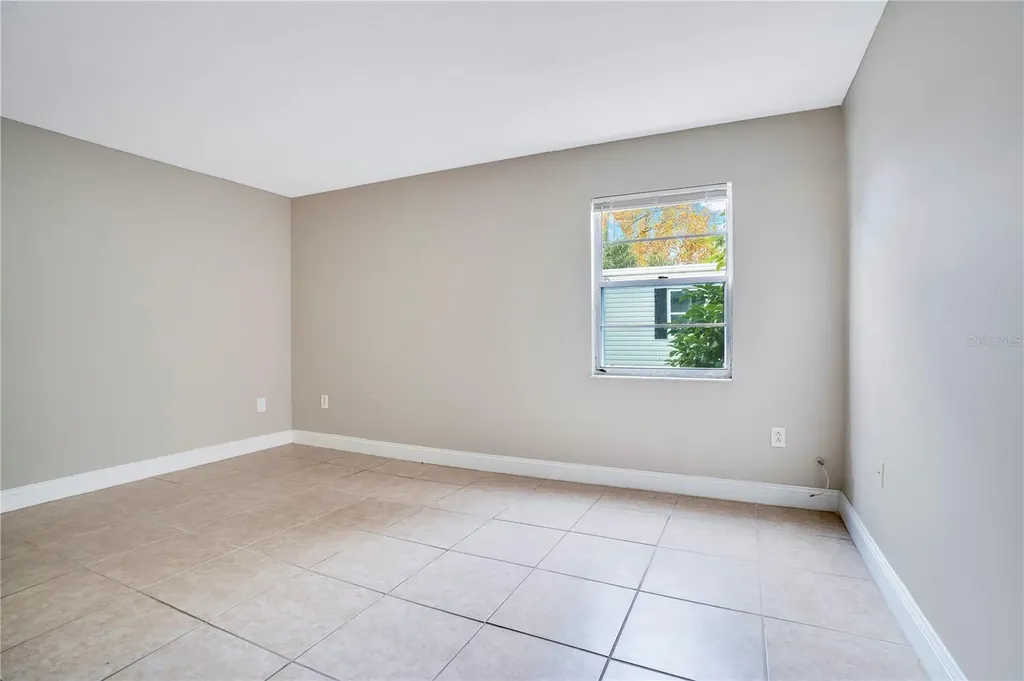 1824 Amberly Avenue Orlando FL 32822