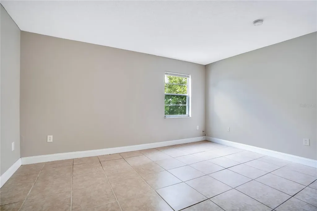 1824 Amberly Avenue Orlando FL 32822
