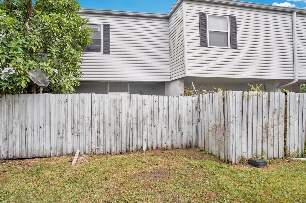 1824 Amberly Avenue Orlando FL 32822