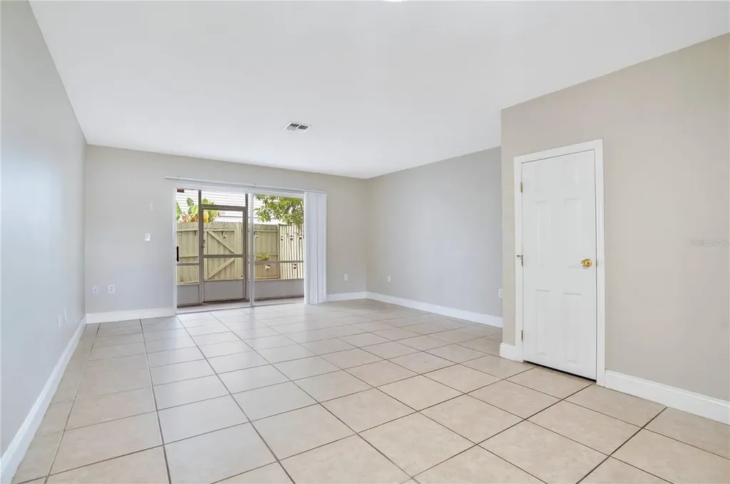 1824 Amberly Avenue Orlando FL 32822
