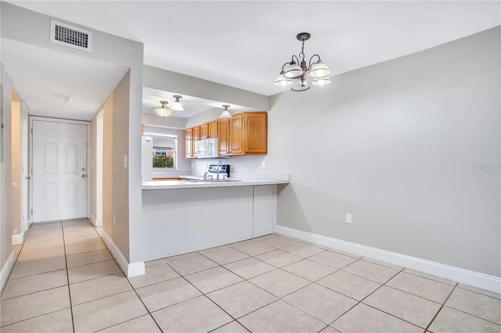 1824 Amberly Avenue Orlando FL 32822