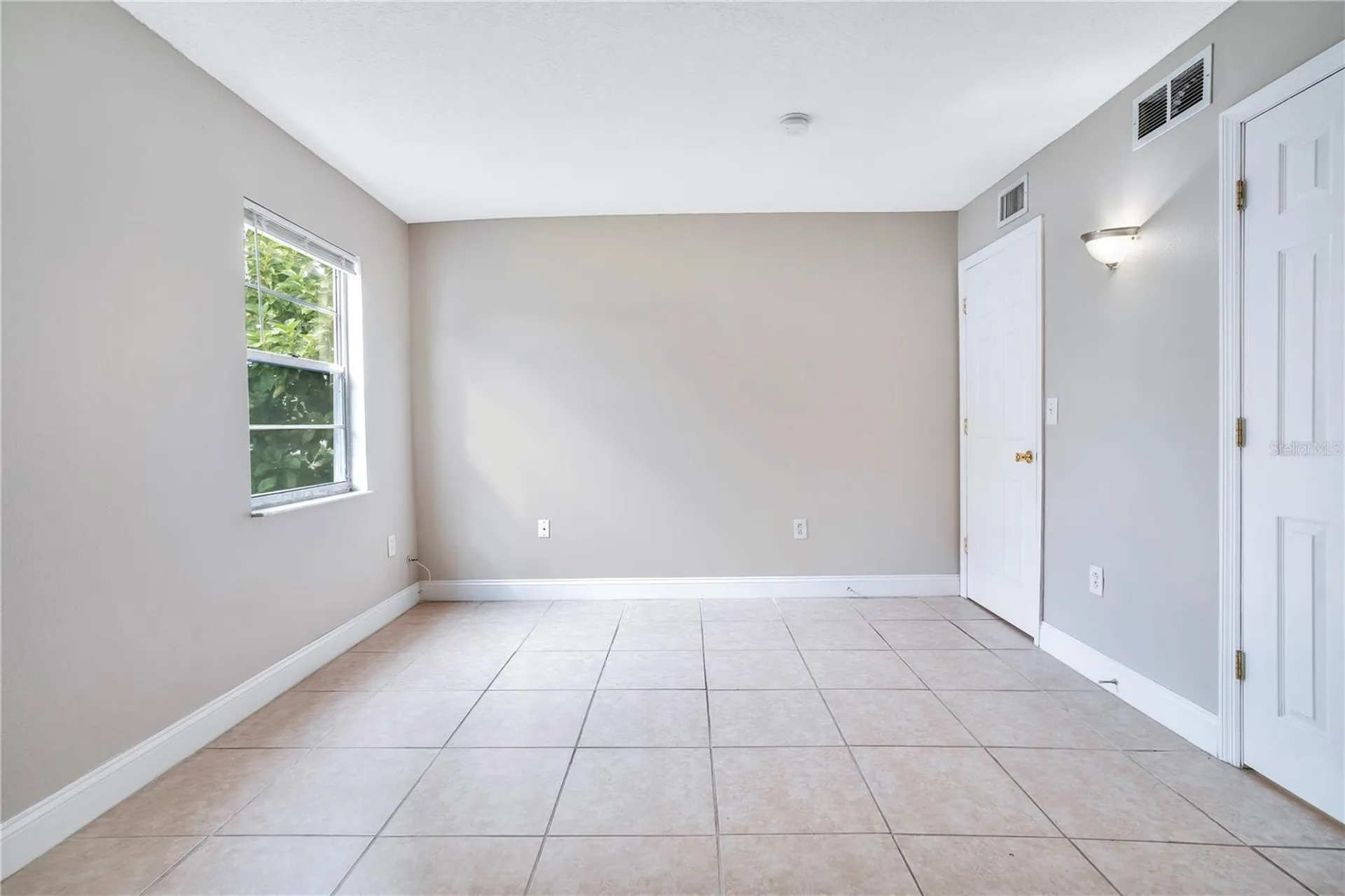 1824 Amberly Avenue Orlando FL 32822
