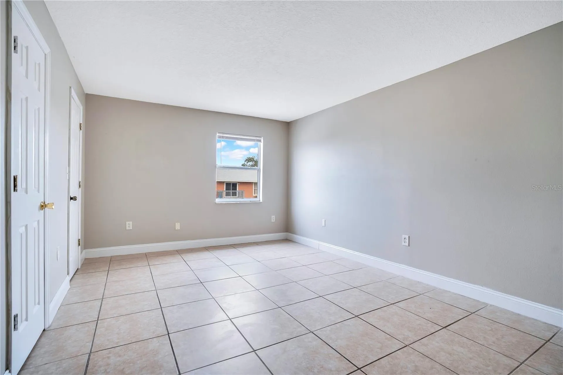 1824 Amberly Avenue Orlando FL 32822