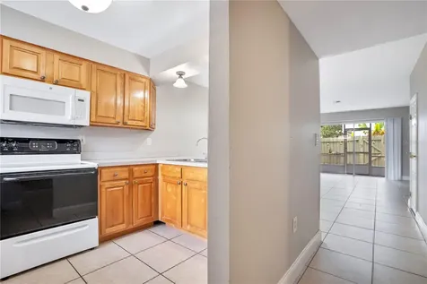 1824 Amberly Avenue Orlando FL 32822