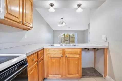 1824 Amberly Avenue Orlando FL 32822