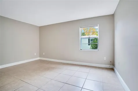 1824 Amberly Avenue Orlando FL 32822