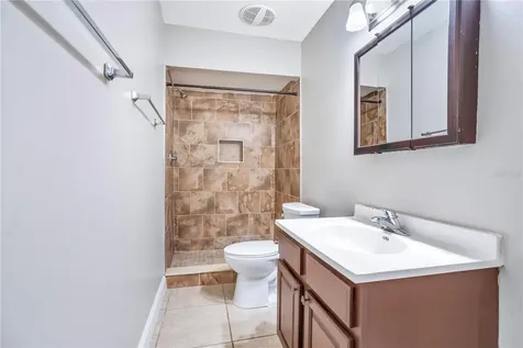 1824 Amberly Avenue Orlando FL 32822