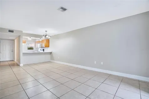 1824 Amberly Avenue Orlando FL 32822