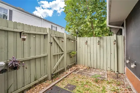 1824 Amberly Avenue Orlando FL 32822