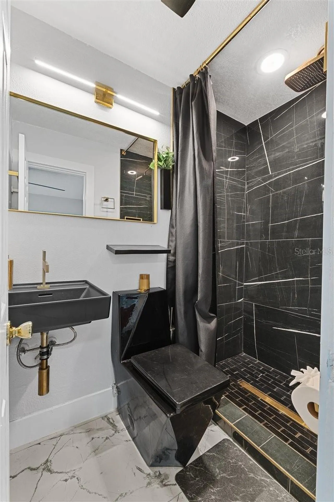 8120 Gondola Drive Orlando FL 32809