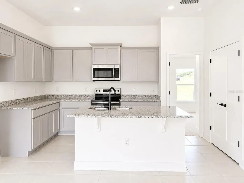 1650 Ann Rose Way Leesburg FL 34748