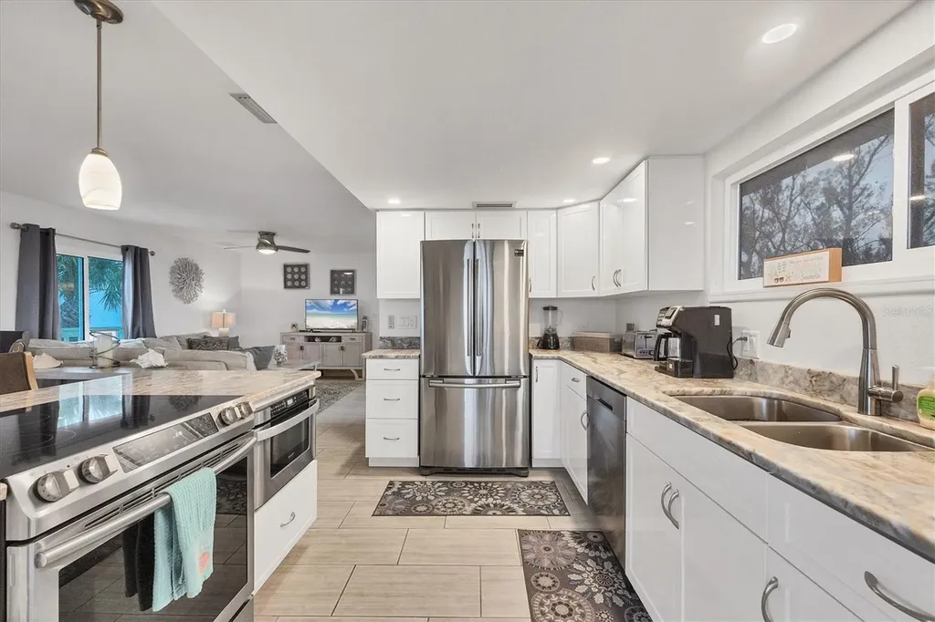 2350 N Beach Road Englewood FL 34223