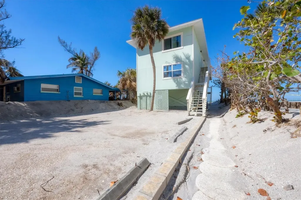 2350 N Beach Road Englewood FL 34223