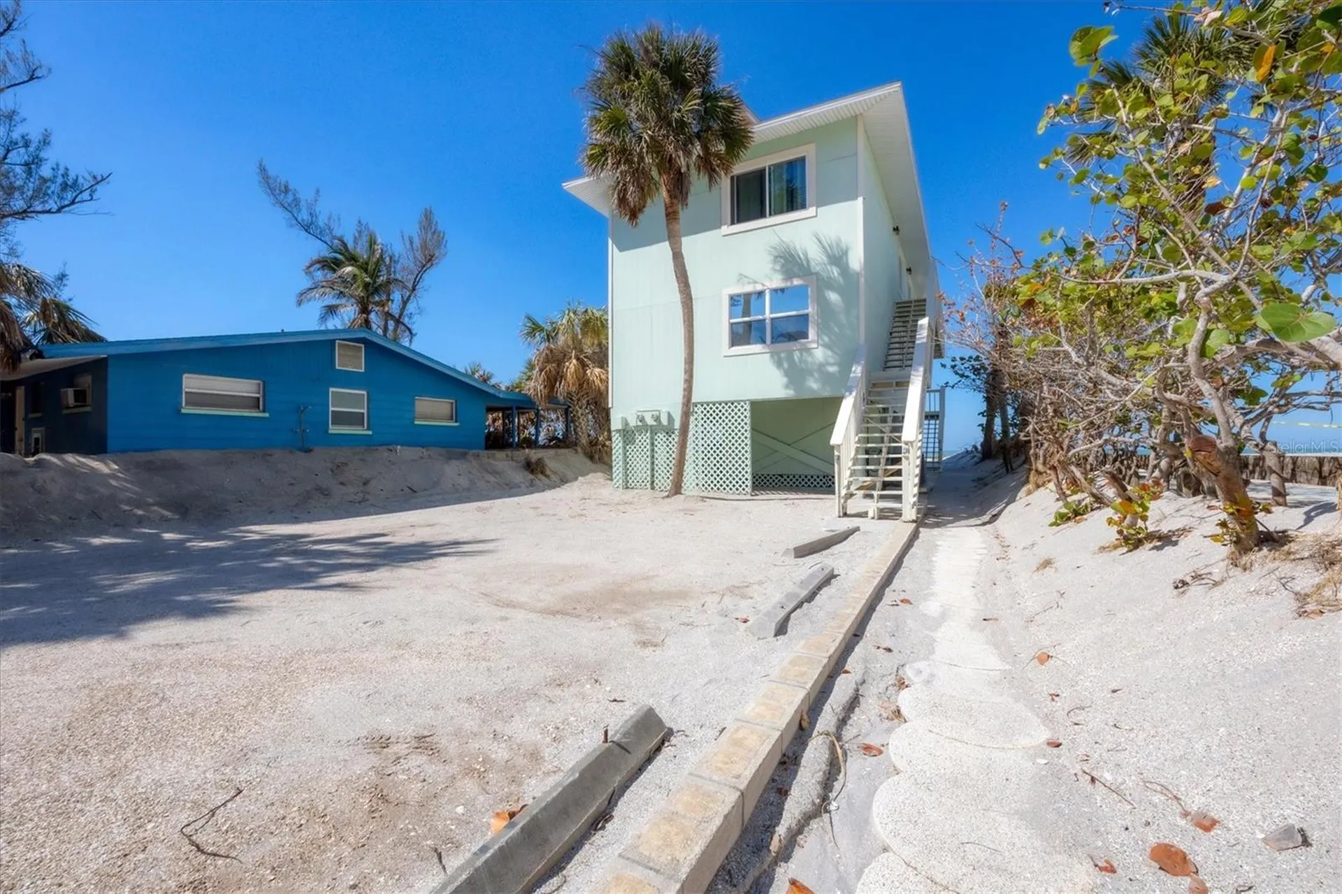 2350 N Beach Road Englewood FL 34223