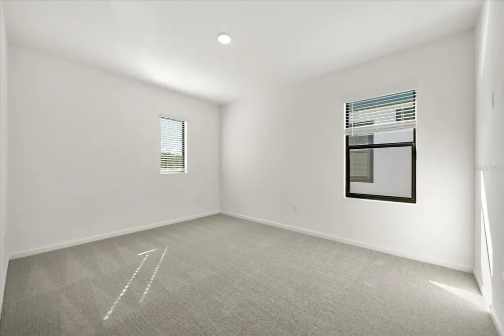 5680 High Seas Drive Orlando FL 32821