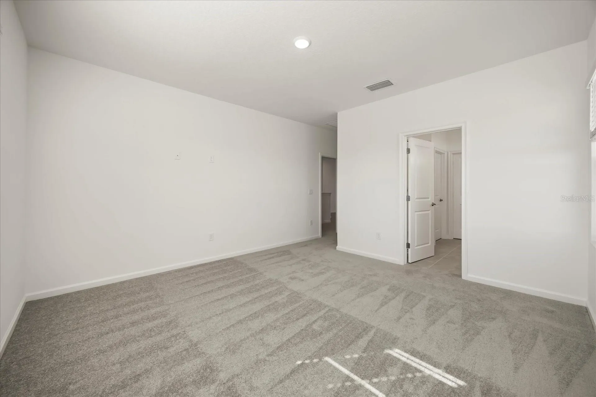 5680 High Seas Drive Orlando FL 32821