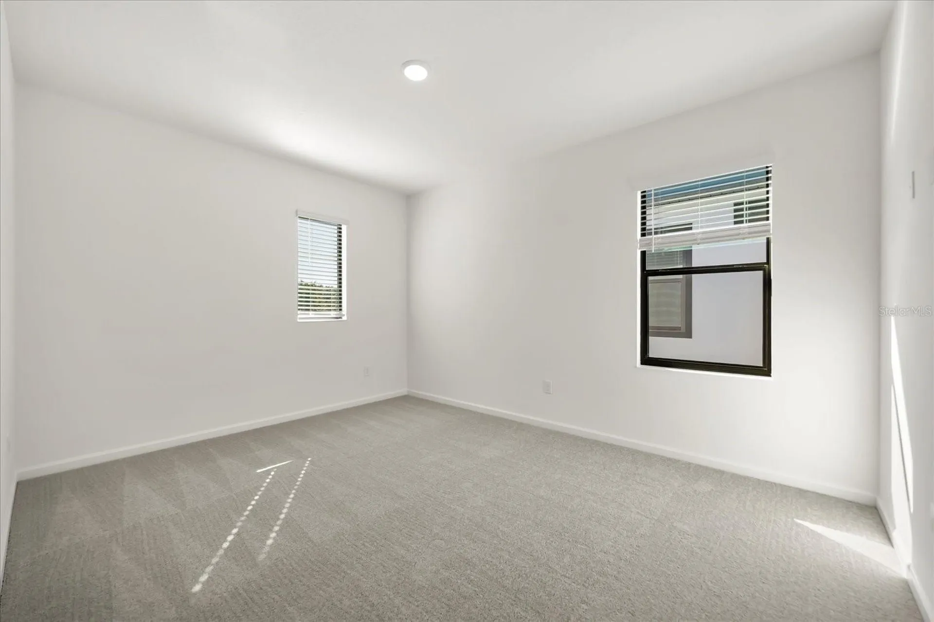 5680 High Seas Drive Orlando FL 32821