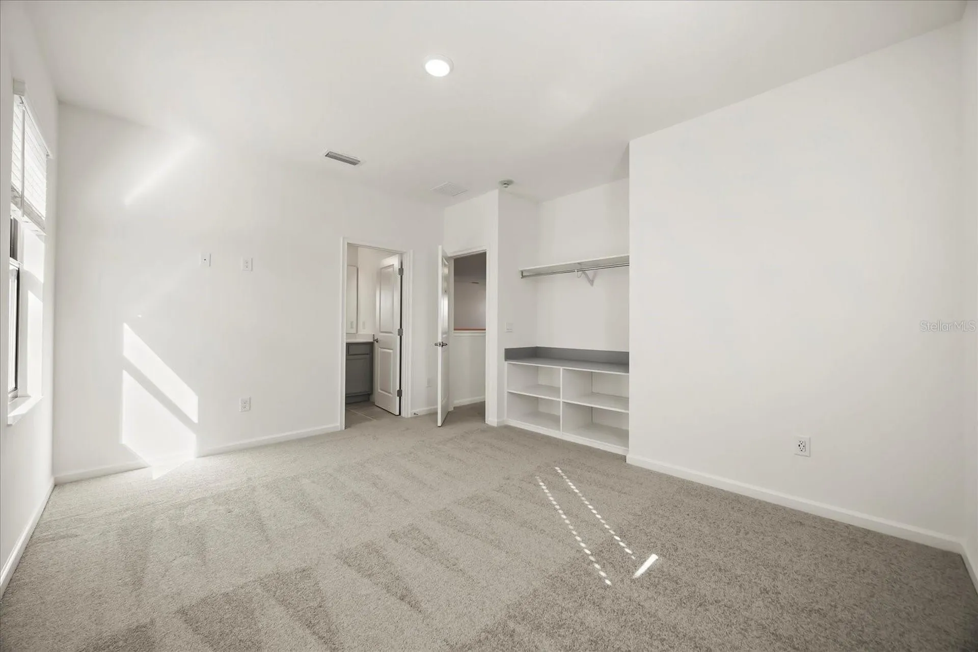 5680 High Seas Drive Orlando FL 32821