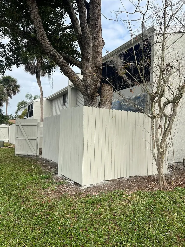 1412 Oak Place Apopka FL 32712