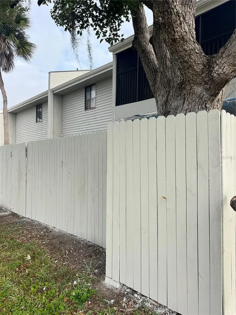 1412 Oak Place Apopka FL 32712