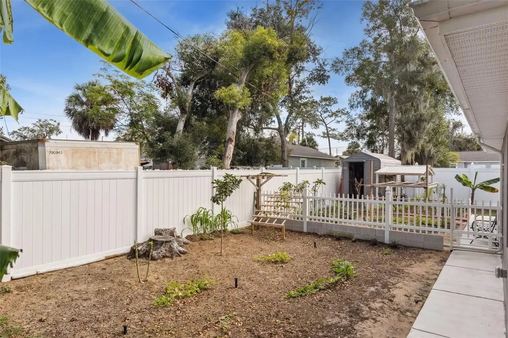 1021/1023 Titcomb Street Eustis FL 32726