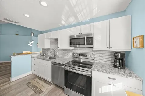 5528 Fair Oaks Street Bradenton FL 34203
