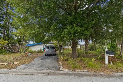 11071 Village Green Avenue Seminole FL 33772