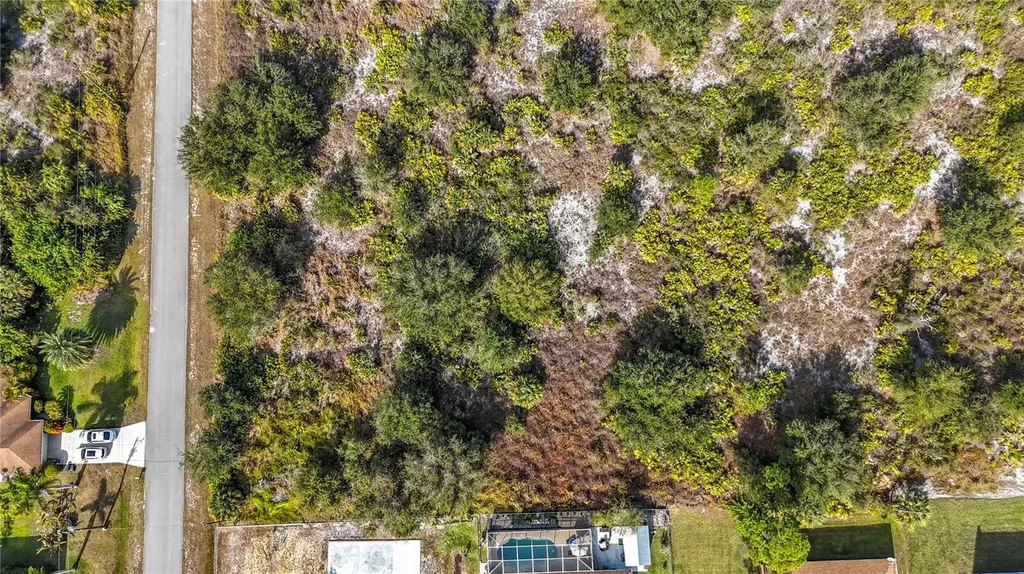 904 Lake Avenue Lehigh Acres FL 33972