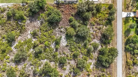 904 Lake Avenue Lehigh Acres FL 33972