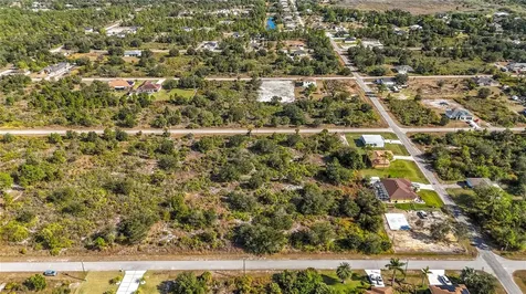 904 Lake Avenue Lehigh Acres FL 33972