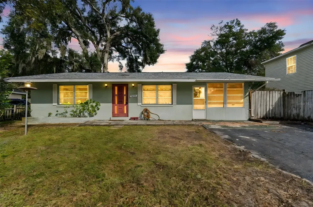 5854 9th Street Zephyrhills FL 33542