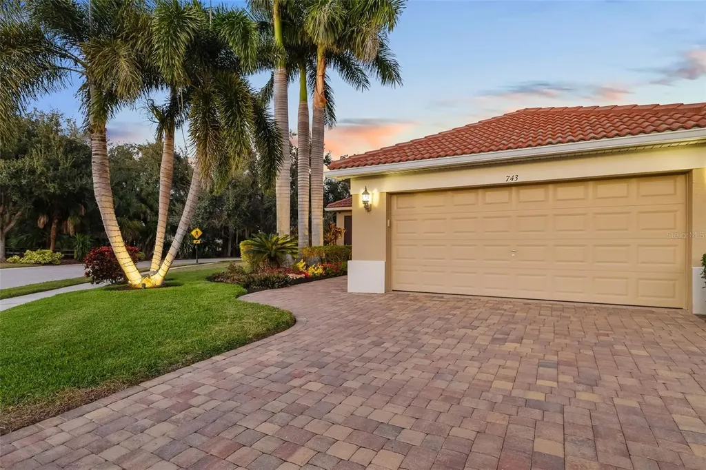743 Foggy Morn Lane Bradenton FL 34212